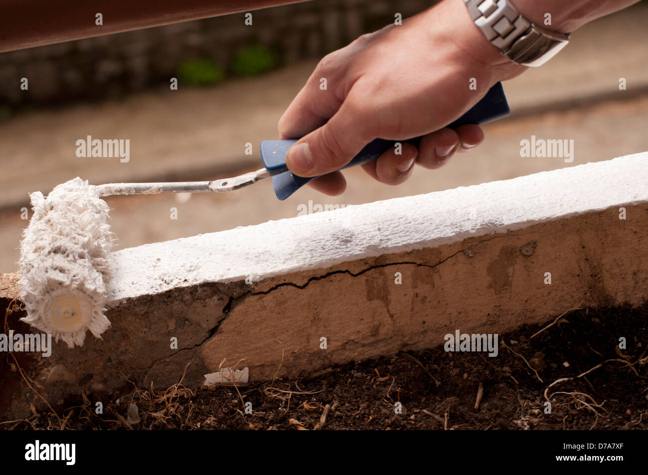 House before and after painting hi-res stock photography and images - Alamy