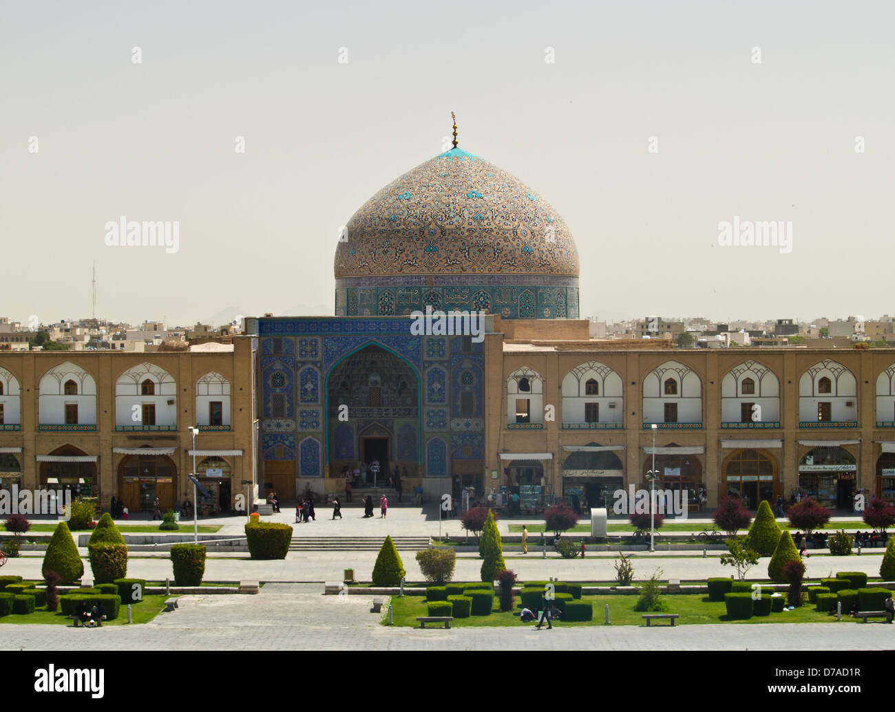 Sheikh Lotf Allah Mosque at Naqsh-e Jahan Square in Isfahan, Iran Stock Photo