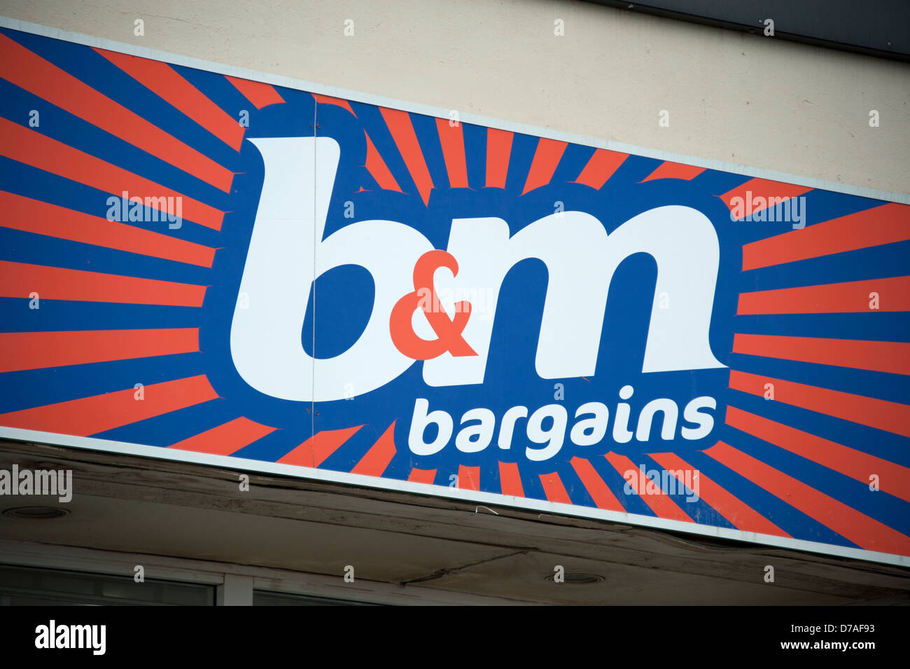 B&M B & And M Bargains Shop Retailer UK Sign Stock Photo - Alamy