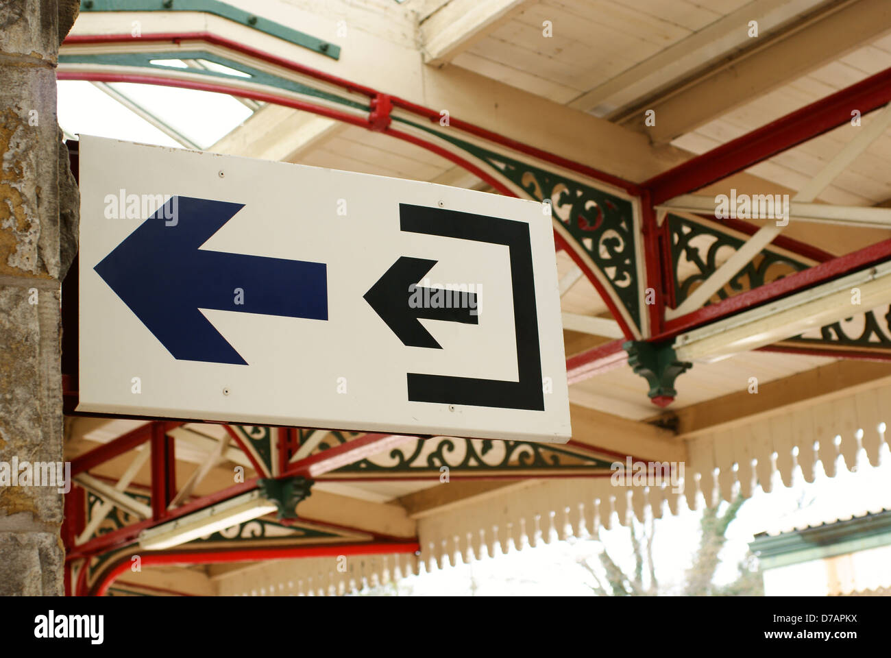 Exit sign on platform hi res stock photography and images Alamy