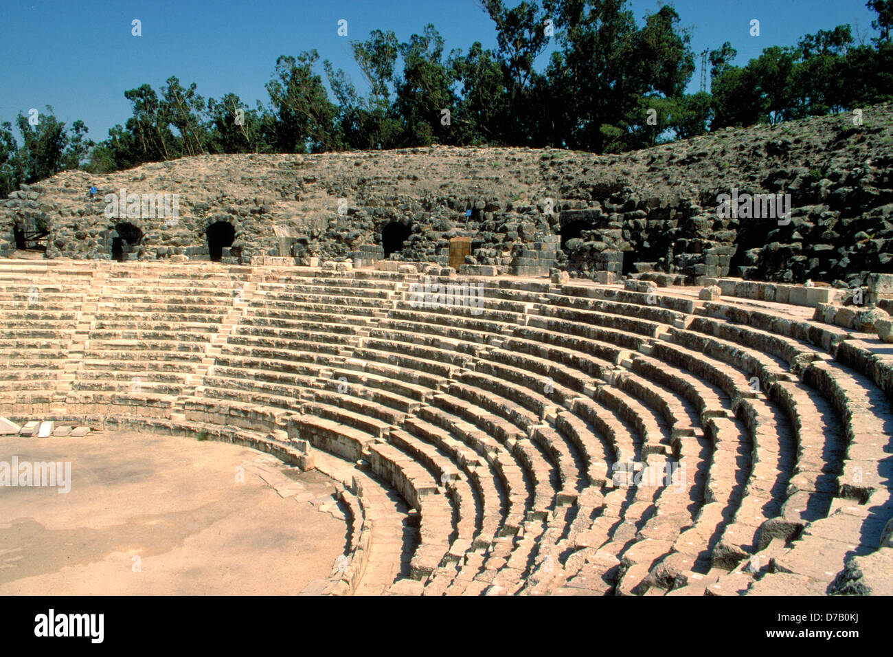 Roman amphitheatre in Ancient Tel Beit She'an (Scythopolis) in the Jordan valley, Israel Stock Photo