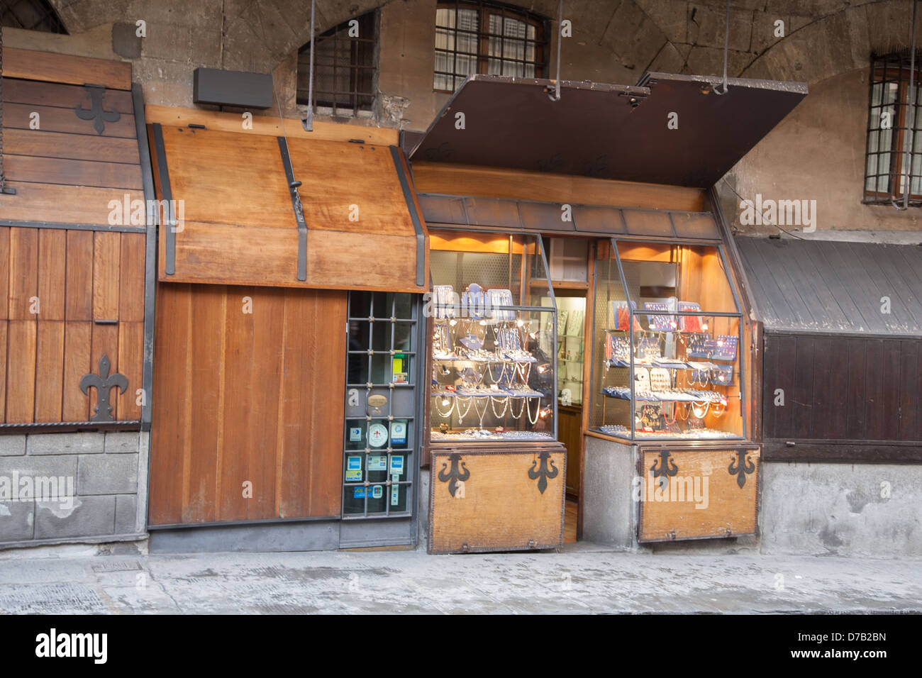 Jewelry Shop on Ponte Vecchio, Florence, Italy Stock Photo Alamy