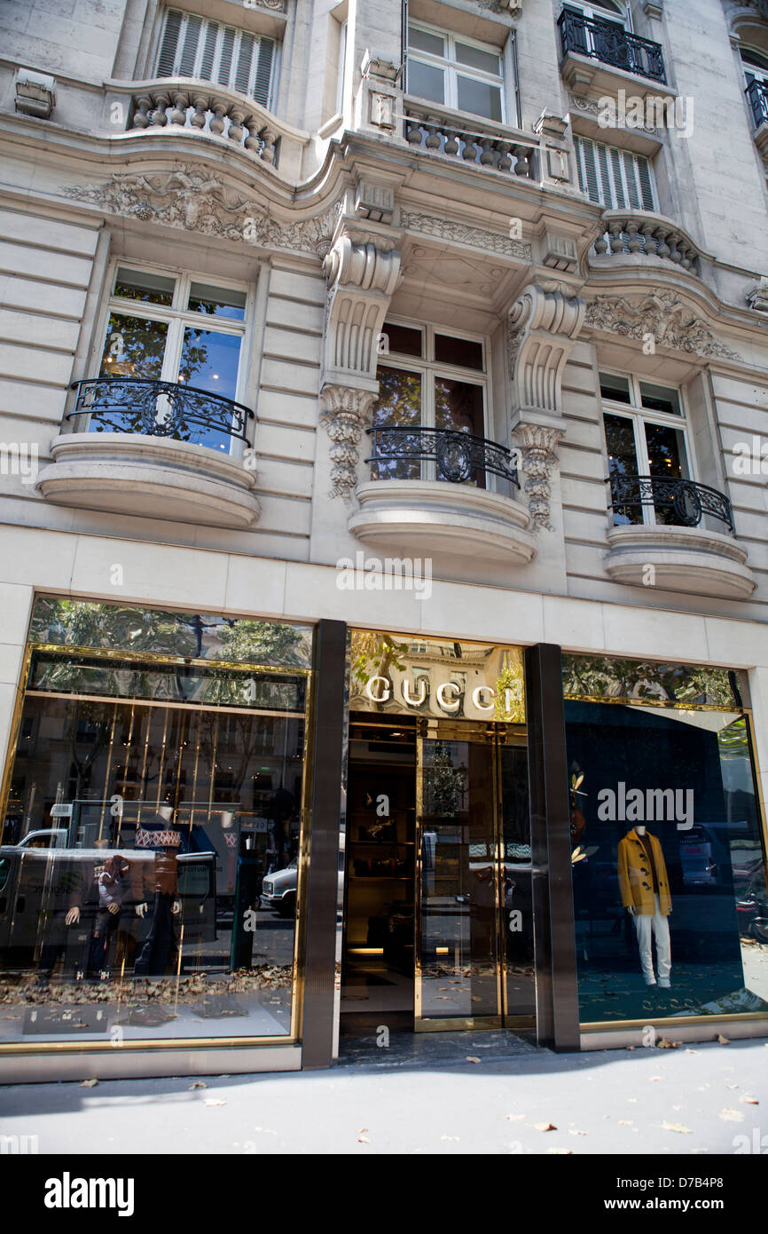 Blind Reaktor entusiasme Gucci store in Paris, France Stock Photo - Alamy