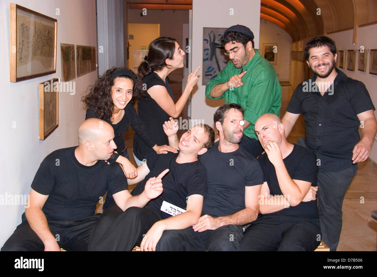 Ensemble Cast Of Kalabat Shabat Cabaret Show In Beit Avi Chai, Jerusalem Stock Photo