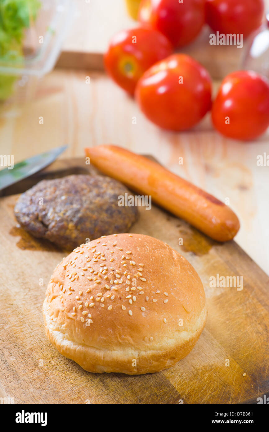 making hamburger fast food ingredients with plenty of raw materials on