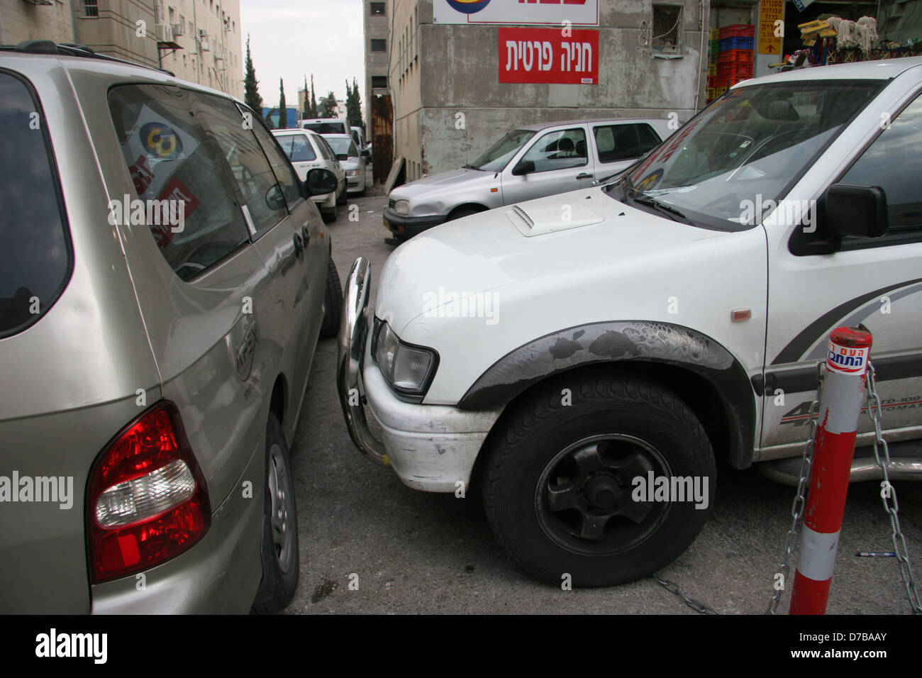 scarce parking in givat shaul, jerusalem (2005) Stock Photo