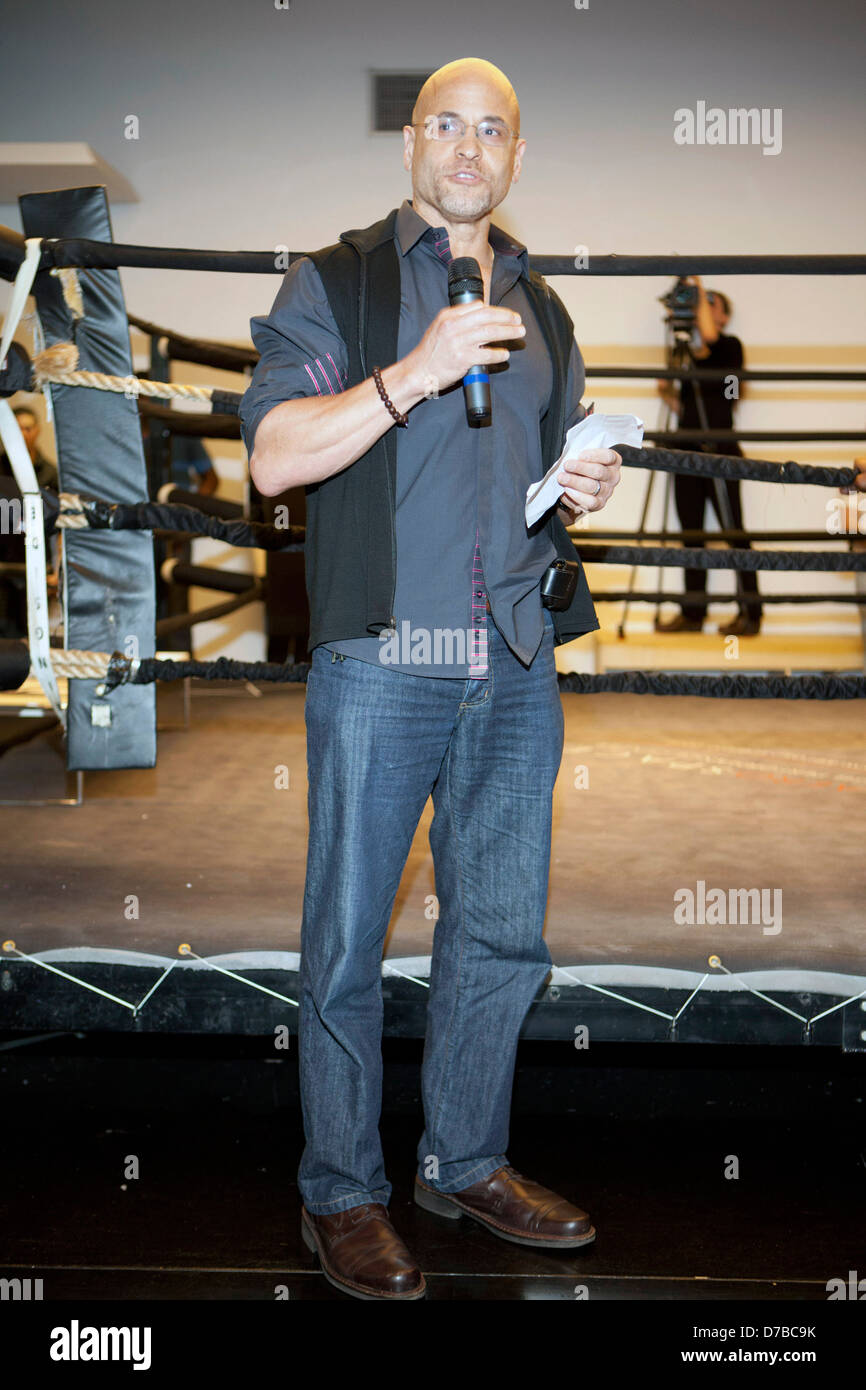 Ivan Hageman Aerospace Celebrity Benefit at the Aerospace High