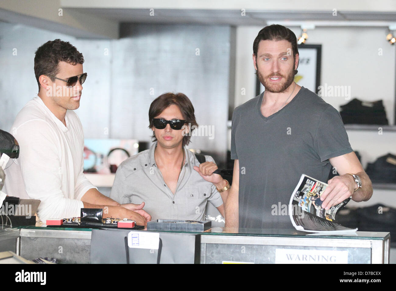 Kris Humphries who currently dates Kim Kardashian, Jonathan Cheban and