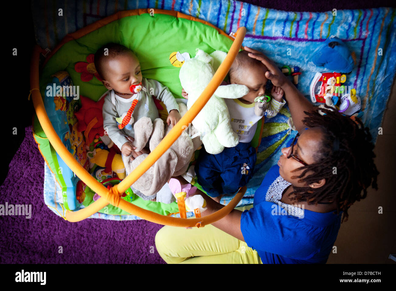 Maternal twins hi-res stock photography and images - Alamy