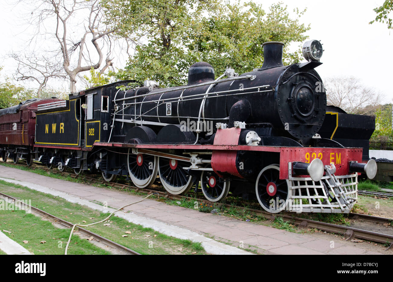 steam class EMD 922 national railway museum chanakyapuri new