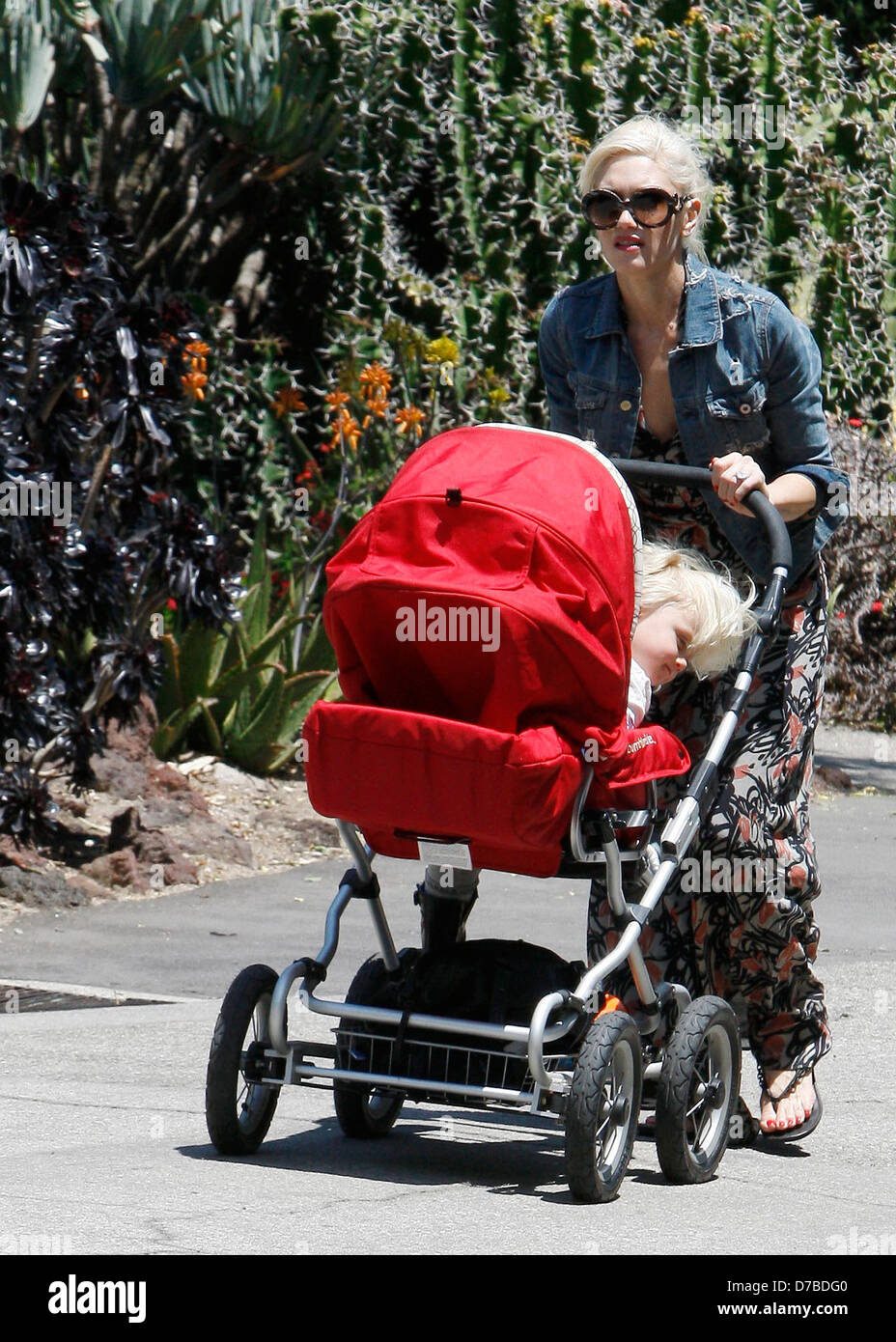 Gwen Stefani and son Zuma Rossdale Gwen Stefani pushing her stroller as