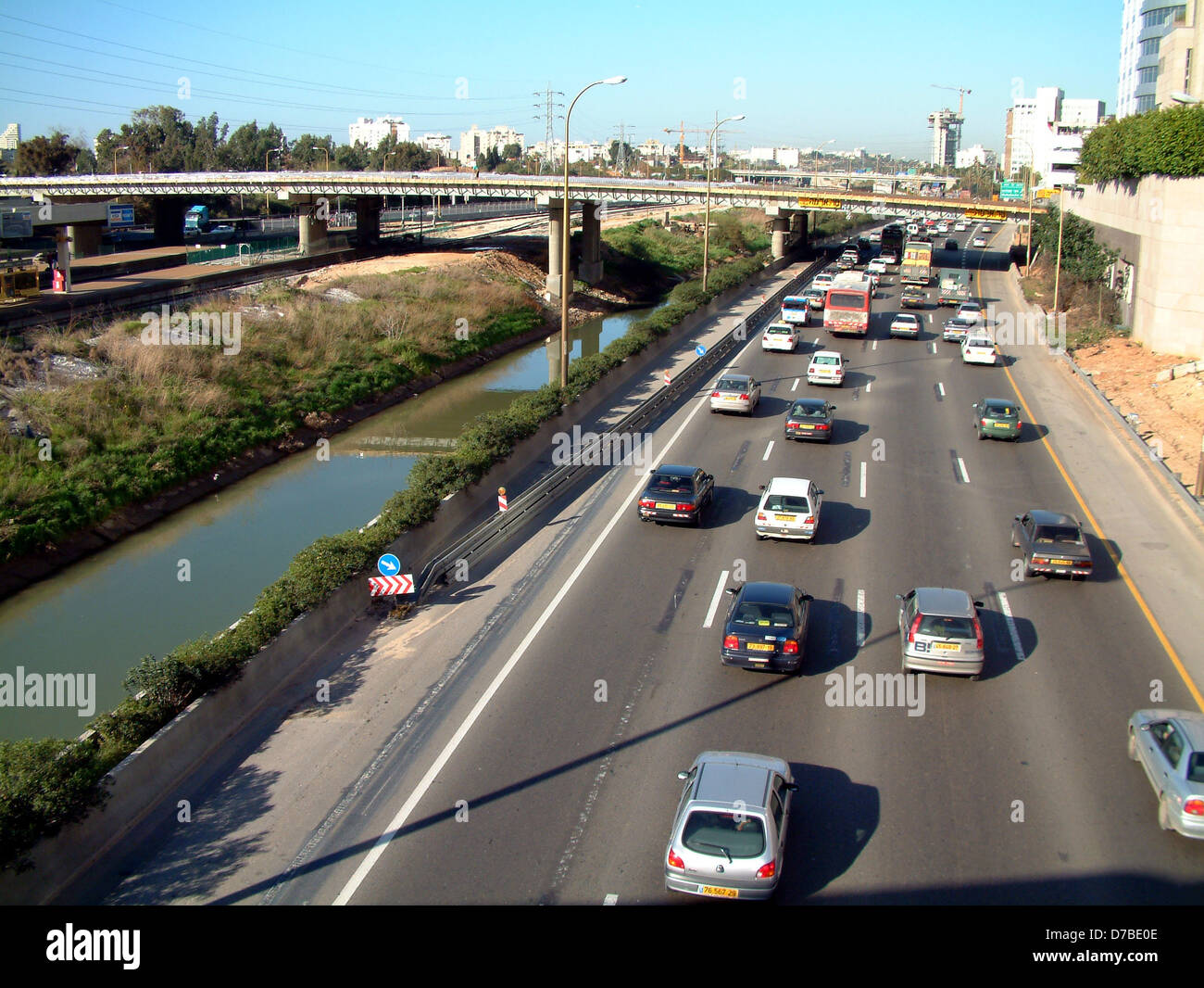 ayalon highway in tel aviv Stock Photo - Alamy