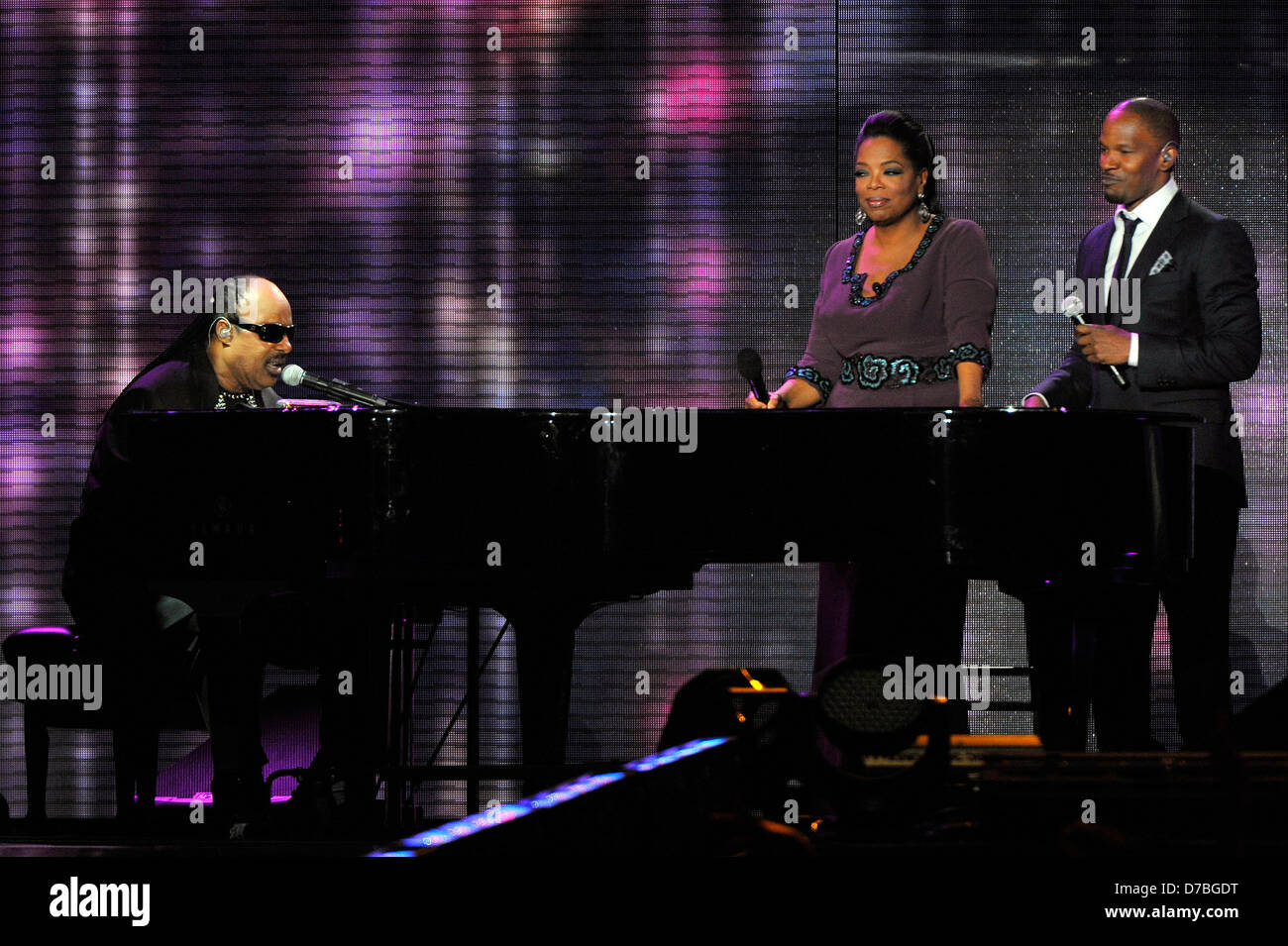 Stevie Wonder, Oprah Winfrey, and Jamie Foxx during "Surprise Oprah! A