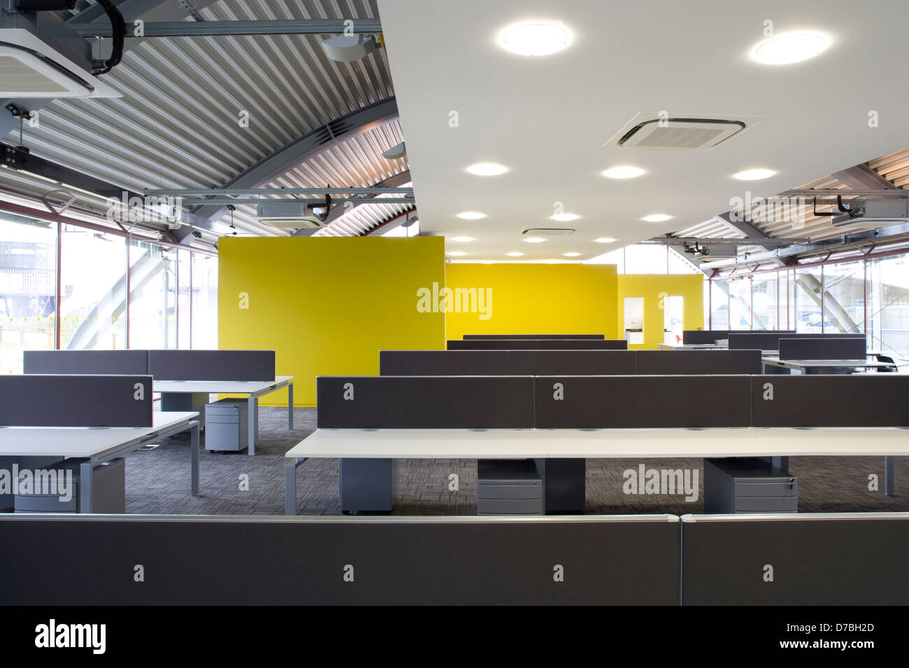 office desk workstation Stock Photo Alamy