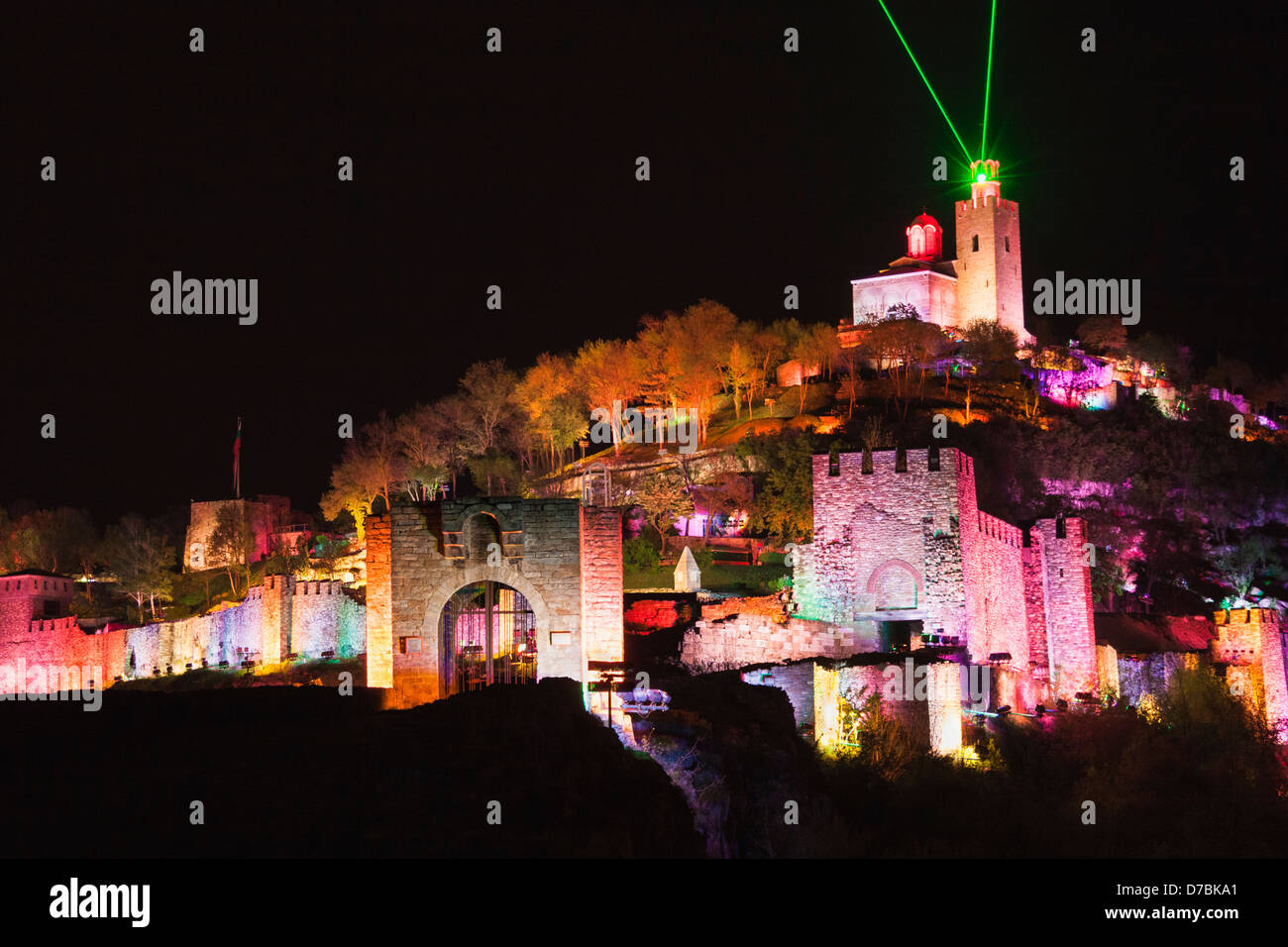 Floodlit Tsarevets fortress and laser light and sound show, Veliko Tarnovo, Bulgaria Stock Photo