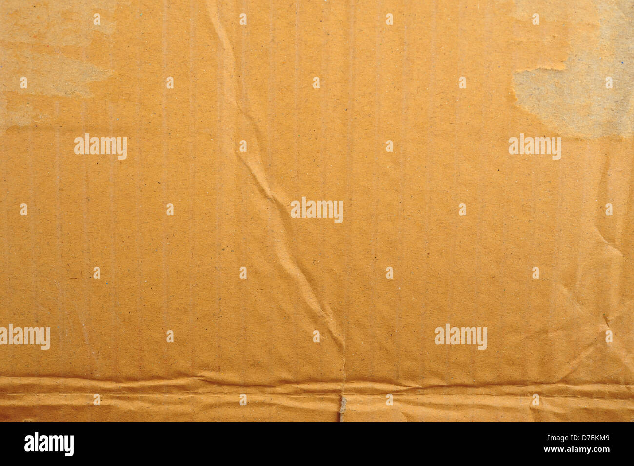 Old brown cardboard box hi-res stock photography and images - Alamy