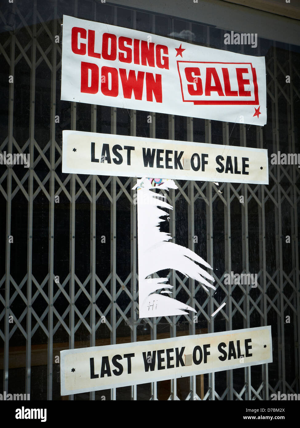 Closing down announcement Stock Photo Alamy