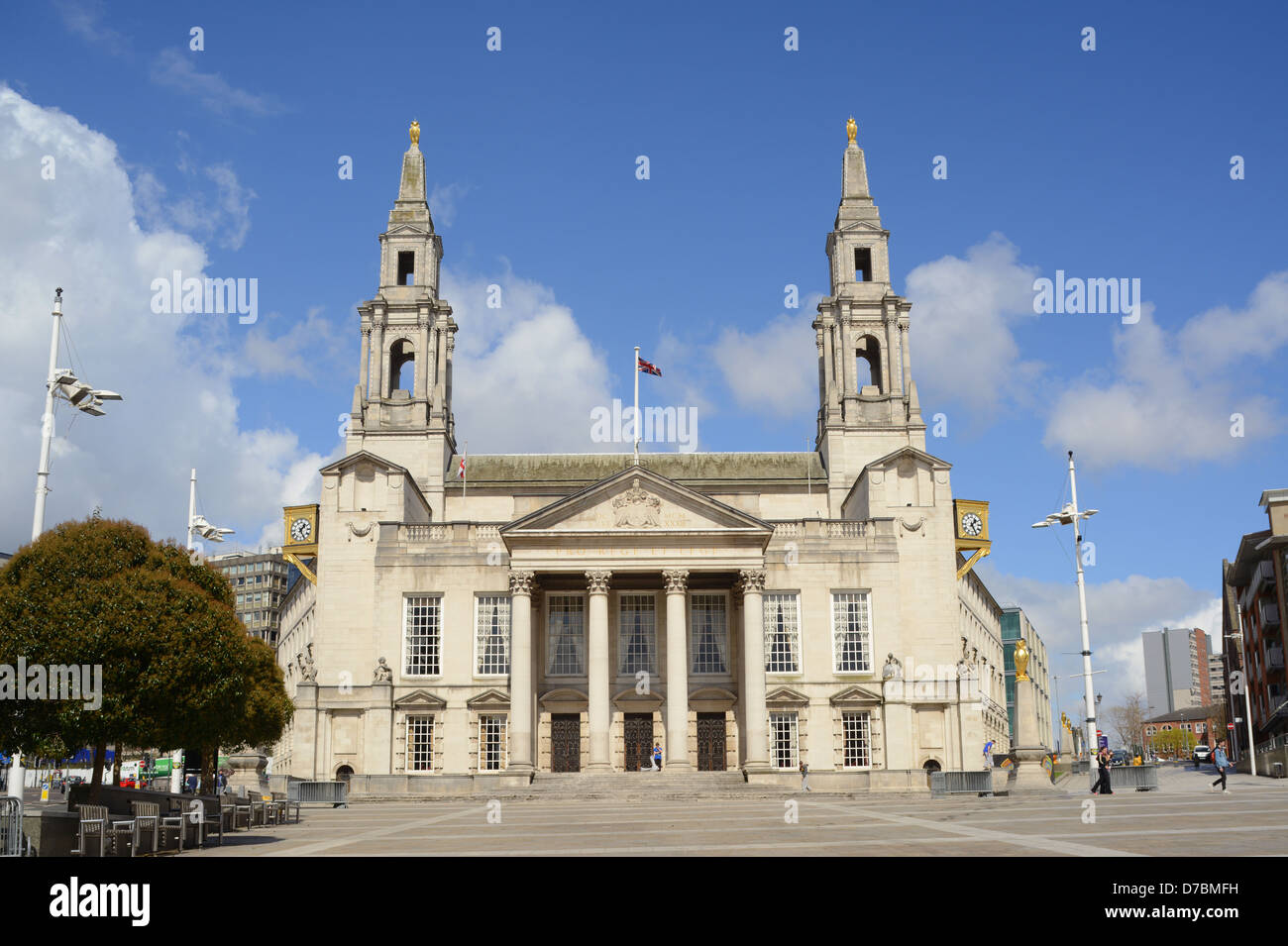 Leeds civic hall designed by vincent harris opened by King George V in 1933 Yorkshire UK Stock Photo