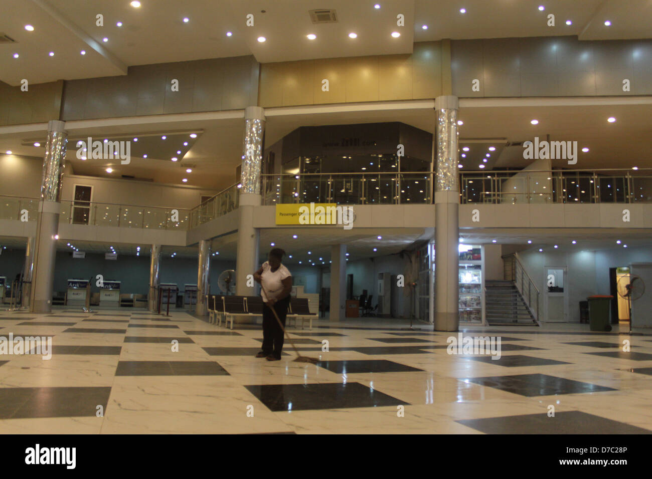 airport-departure-concourse-hi-res-stock-photography-and-images-alamy