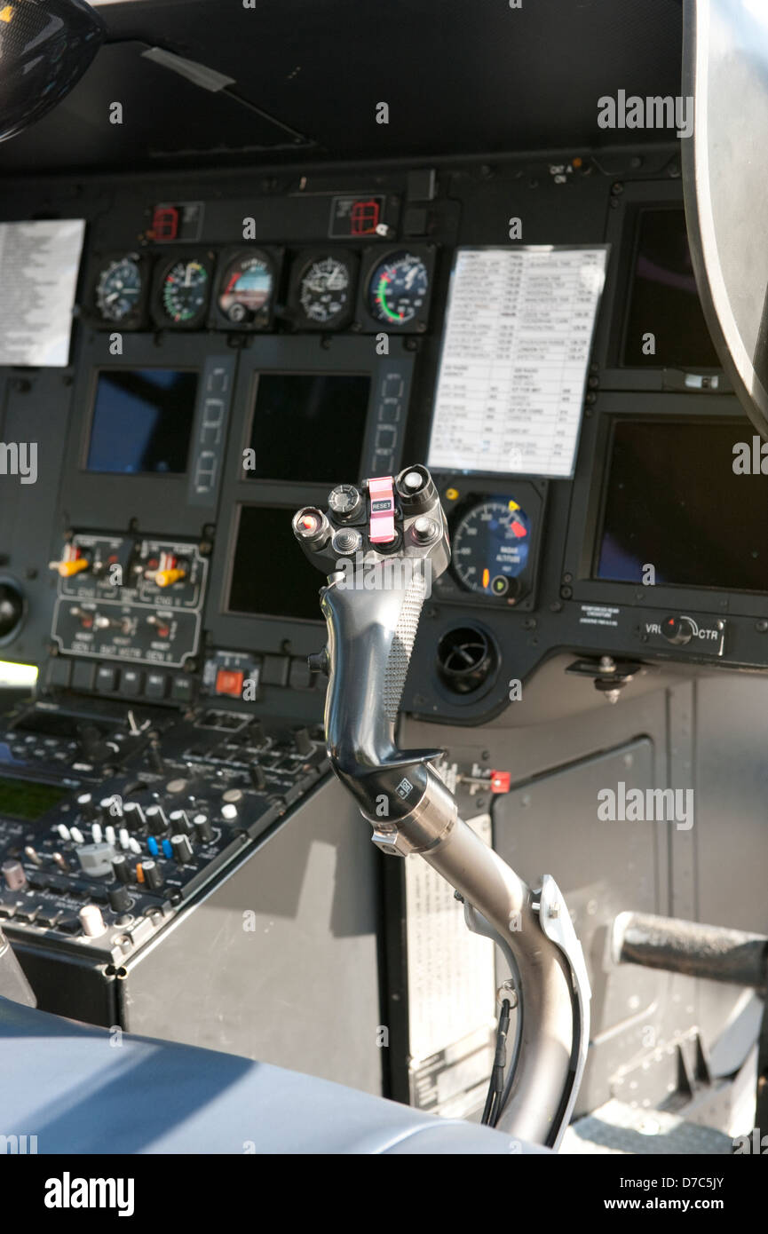 Original Control Console & COLUMN CONSOLE JOYSTICK AIRCRAFT AIRPLANE ARMY 