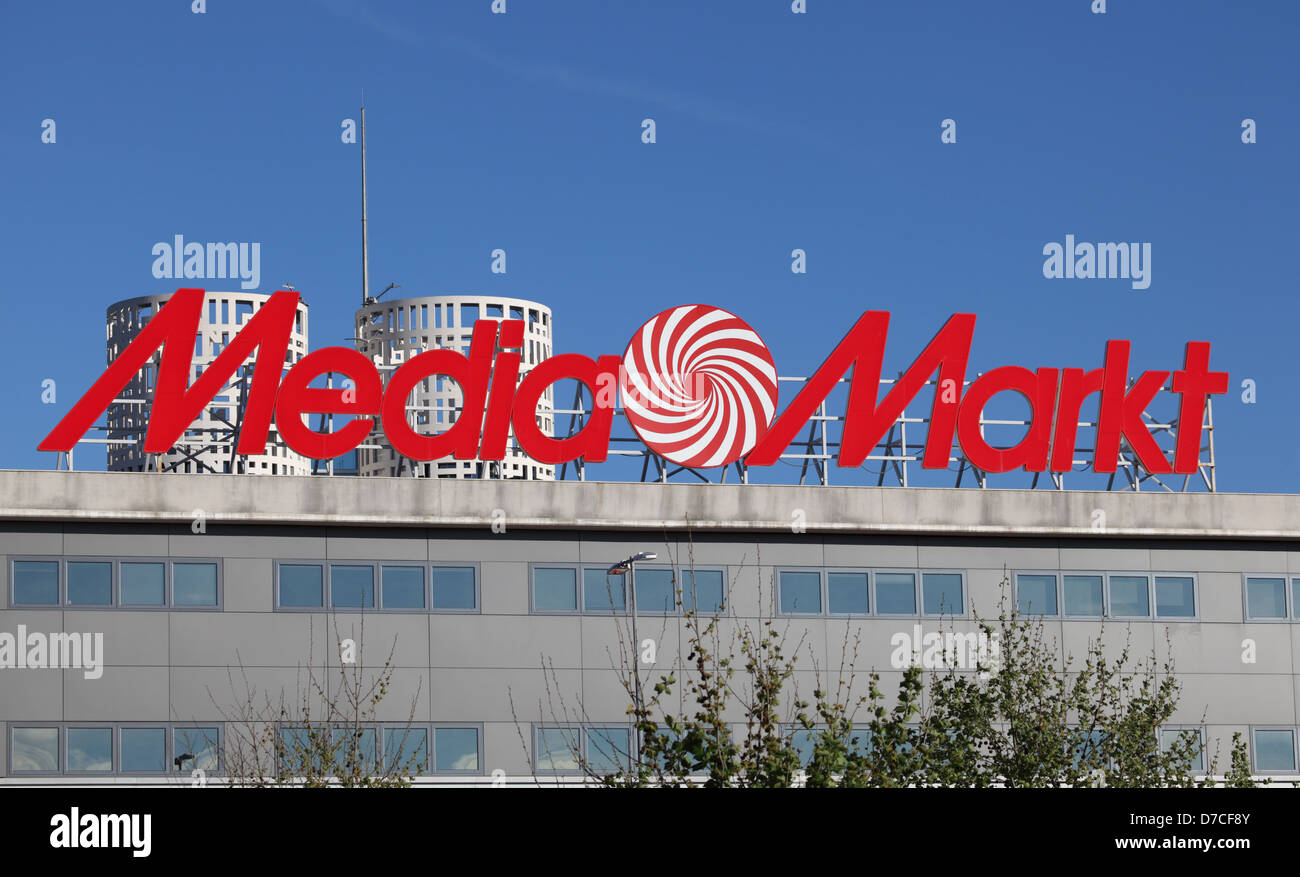 Mediamarkt Amsterdam Arena, Consumer Electronics, Retail Off Online  Shopping, TV, Mobilephone, Computer, Logo, People Infront of Editorial  Photo - Image of boulevard, electronic: 159085816