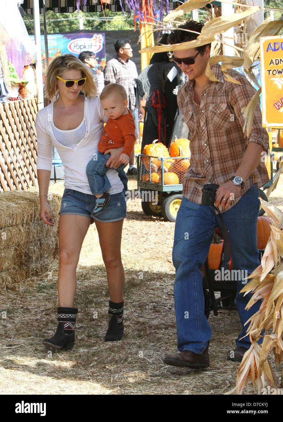 Ali Larter with husband Hayes MacArthur and their son Theodore
