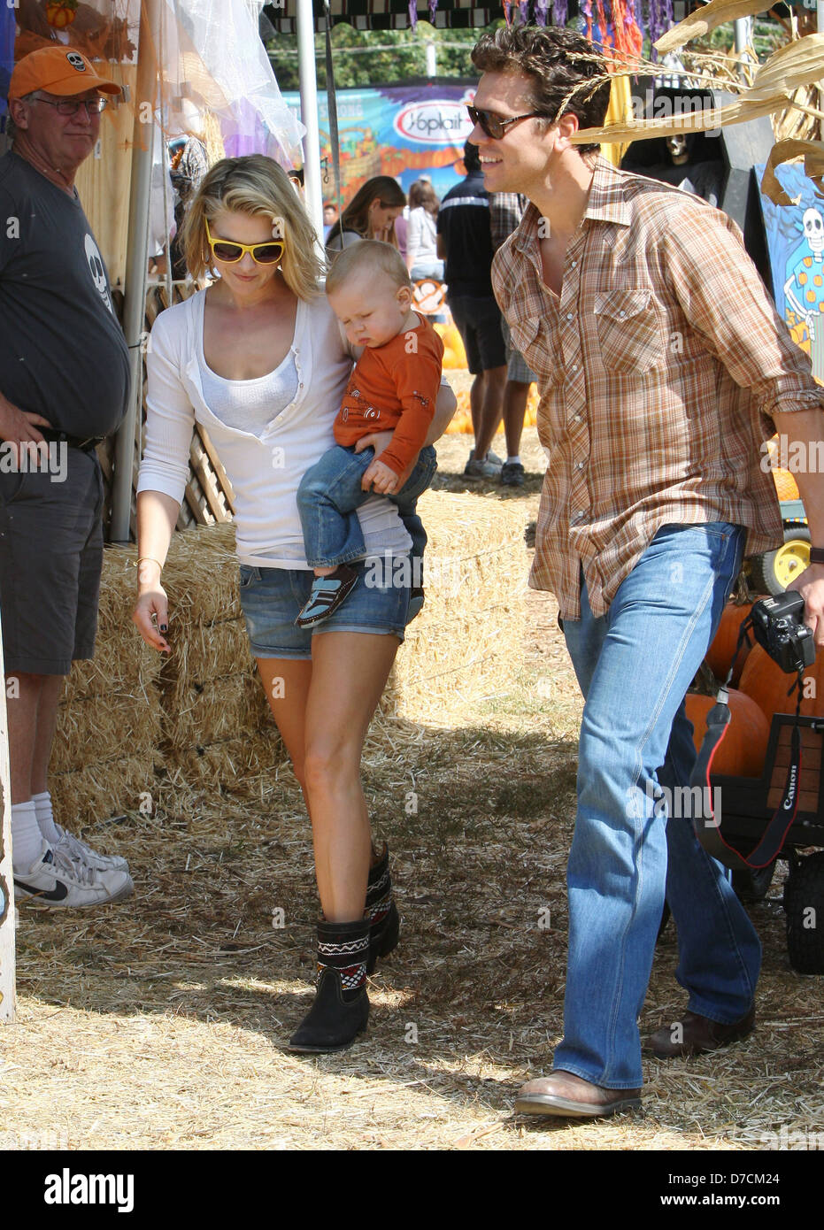Ali Larter with husband Hayes MacArthur and their son Theodore