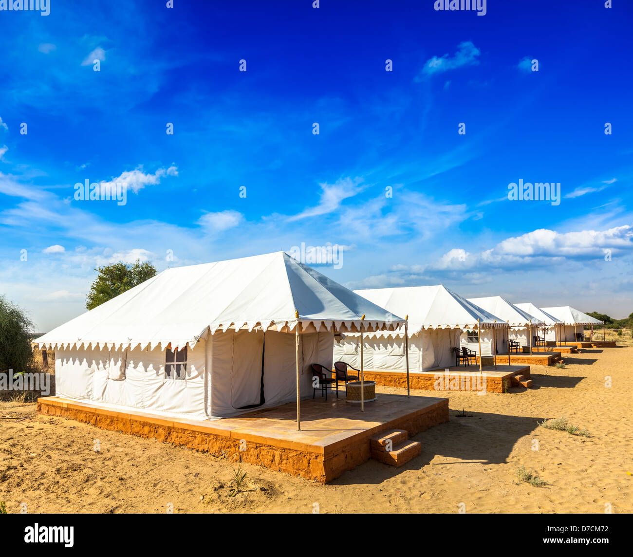 Tent camp in Thar desert. Jaisalmer, Rajasthan, India Stock Photo - Alamy
