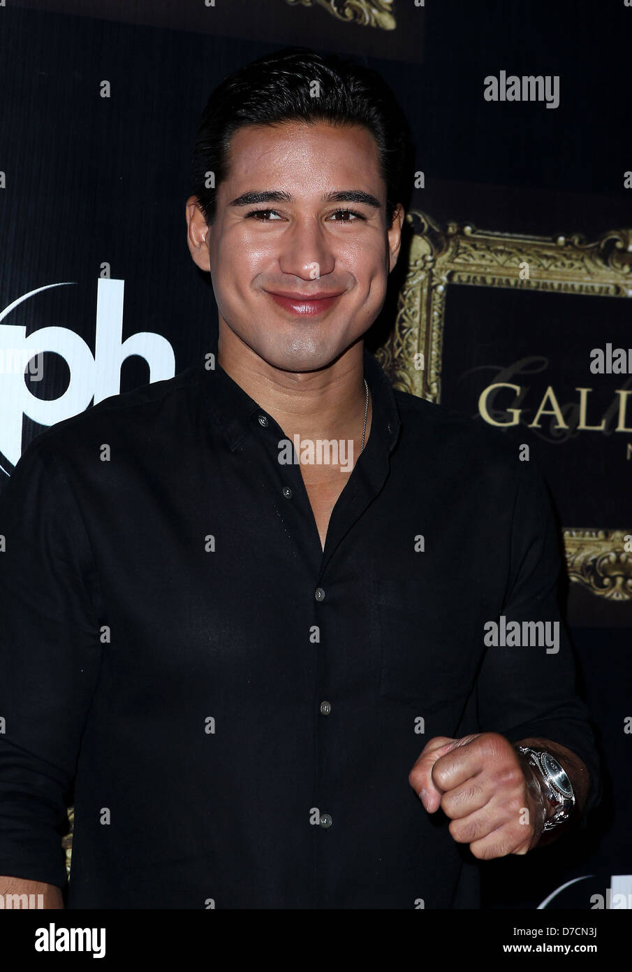 Mario Lopez Mario Lopez celebrates his birthday at Gallery Nightclub at