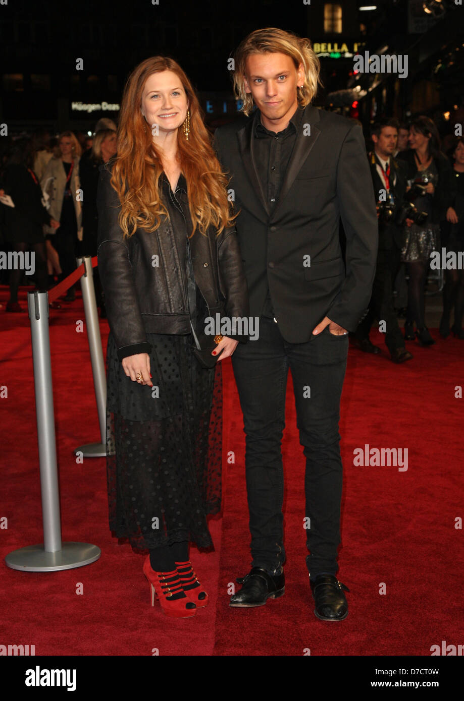 jamie campbell bower and bonnie wright kiss