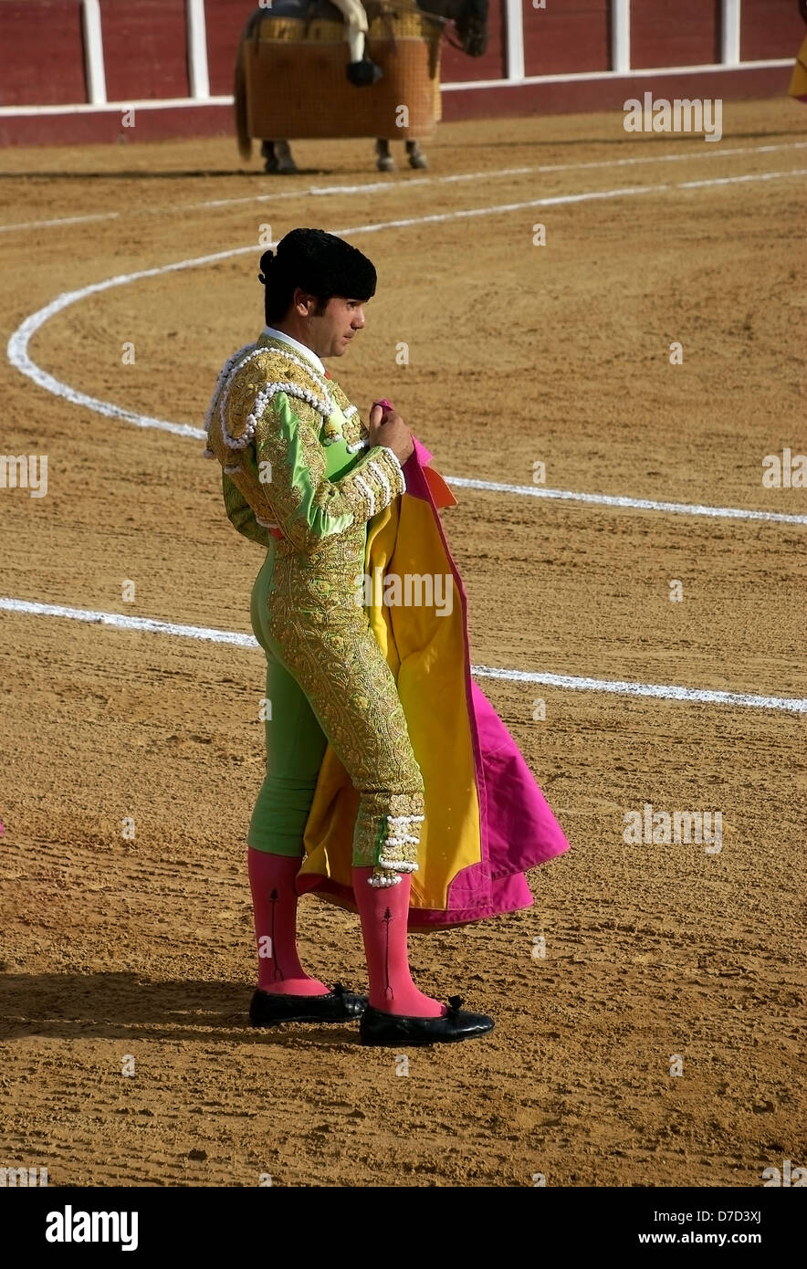 Banderillero, the Torero Who, on Foot, Places the Darts in the Bull  Editorial Stock Photo - Image of performance, spectacle: 34908528