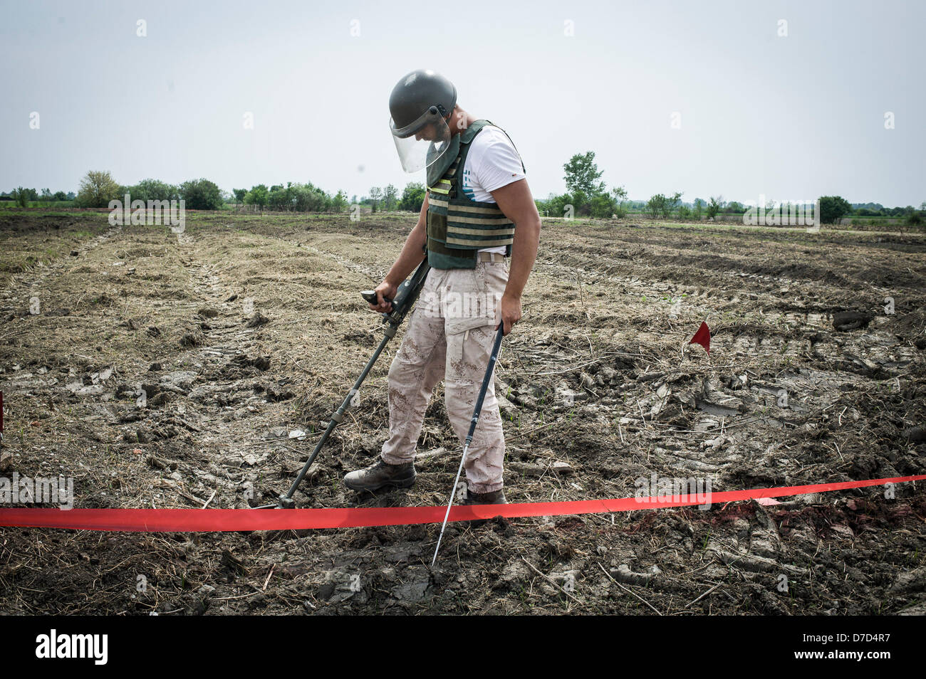 Demining process hi-res stock photography and images - Alamy