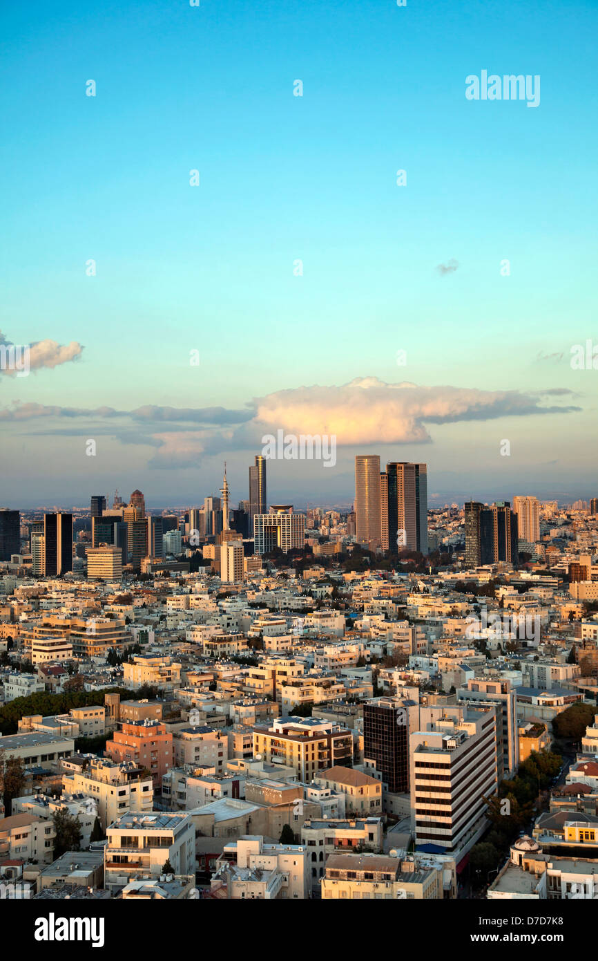 Israel tel aviv azrieli vertical hi-res stock photography and images ...