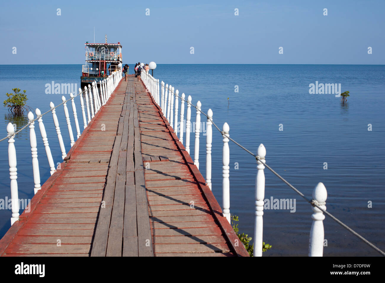Ferry to Cayo Levisa Island Stock Photo Alamy