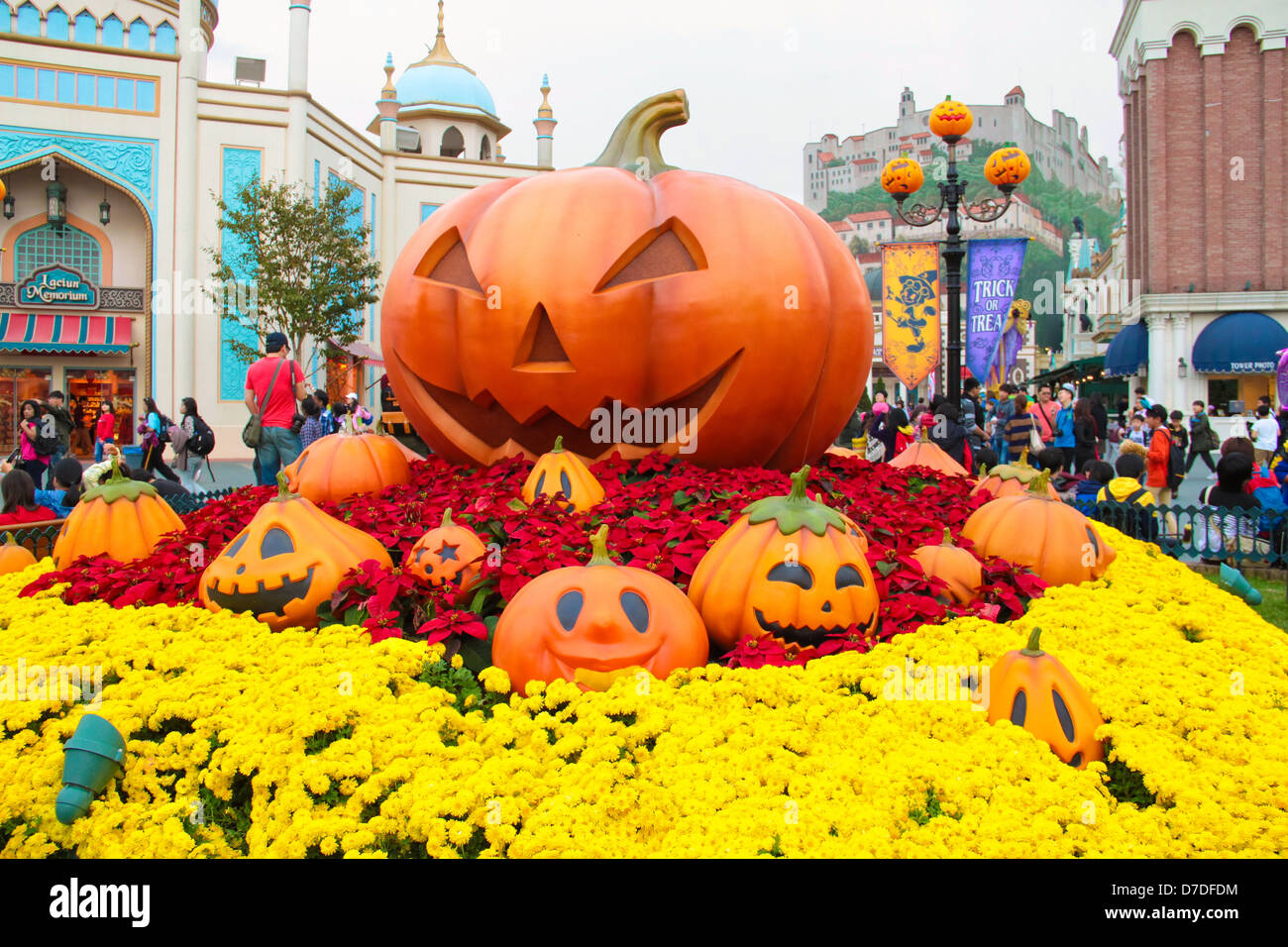 Everland entrance hires stock photography and images Alamy