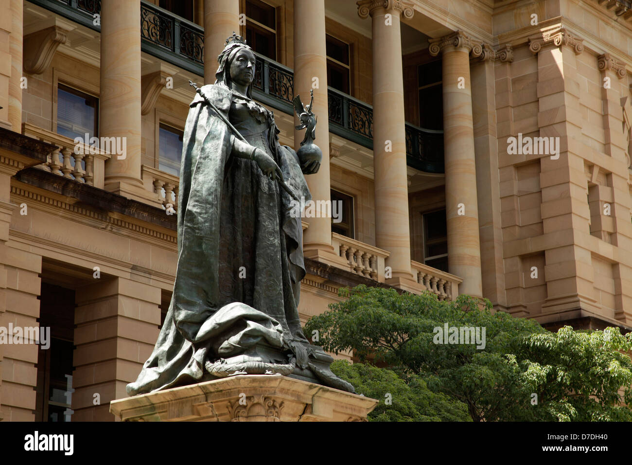 Queen victoria statue australia hires stock photography and images Alamy