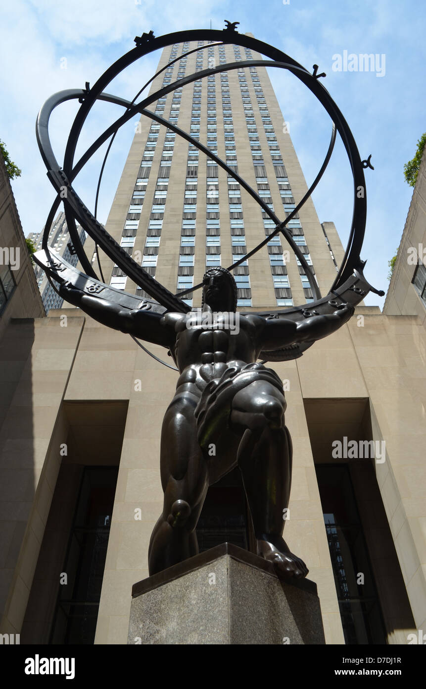 Statue of Atlas at the Rockefeller Center on Fifth Avenue, New York