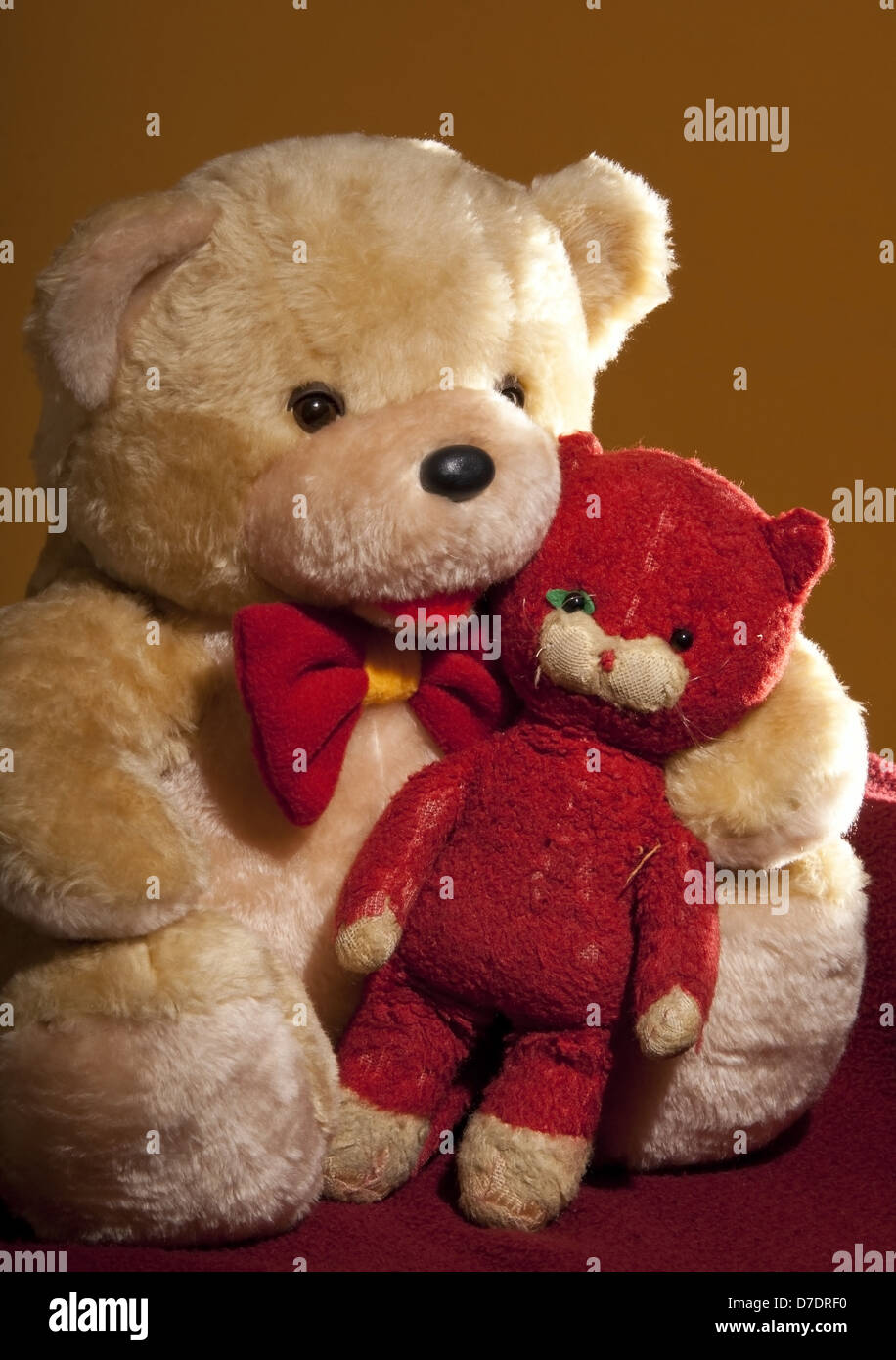 Vintage teddy bear plush hi-res stock photography and images - Alamy