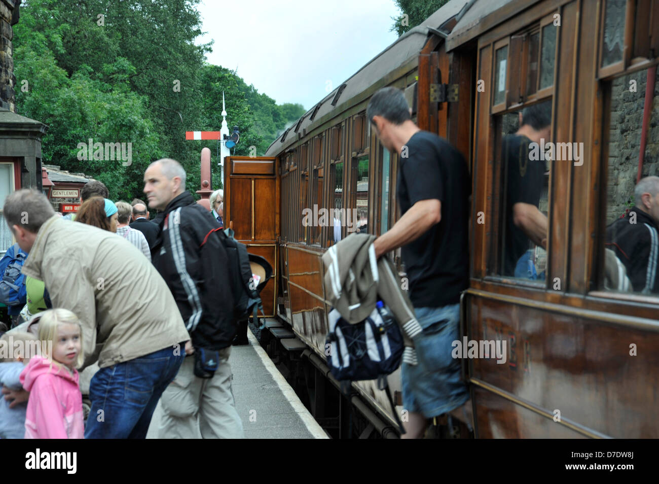 steam train,Goathland railway station,people getting off stream train