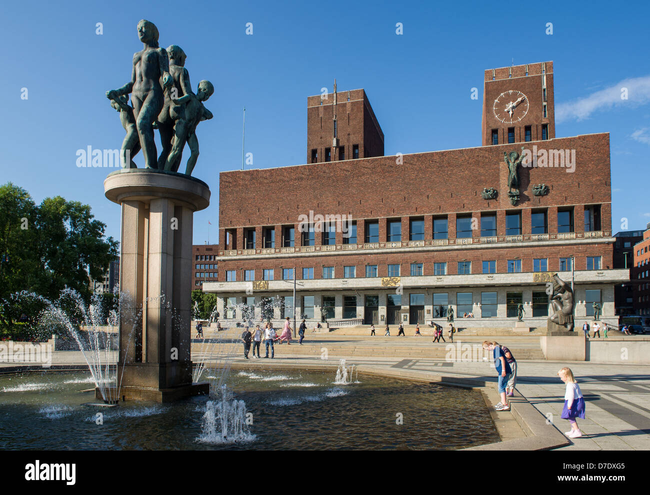 City hall statues oslo norway hi-res stock photography and images - Alamy