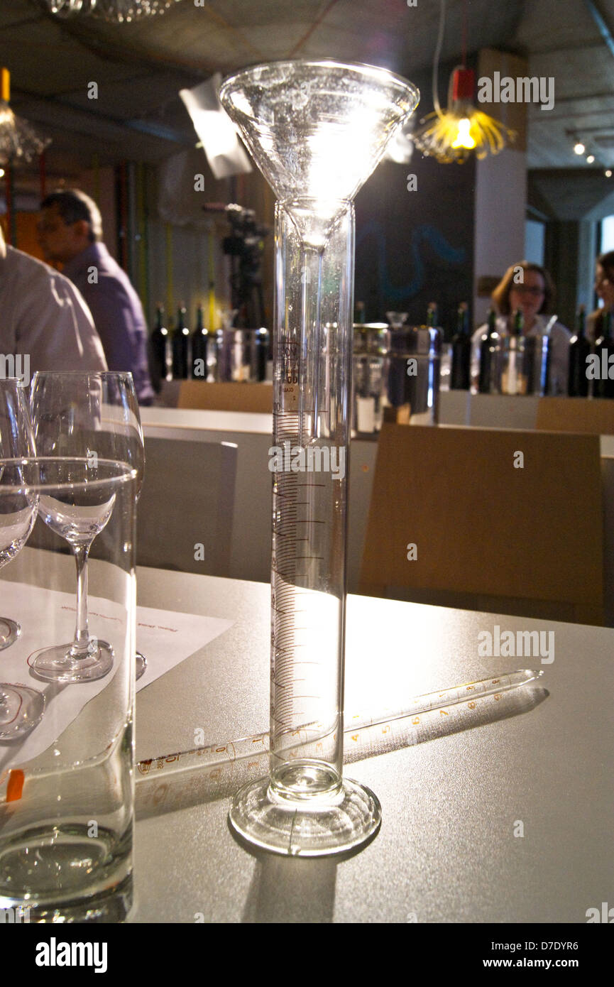 standard glass iso wine tasting Tasting Tasting Wine & Wine Photos Stock Pipette Pipette