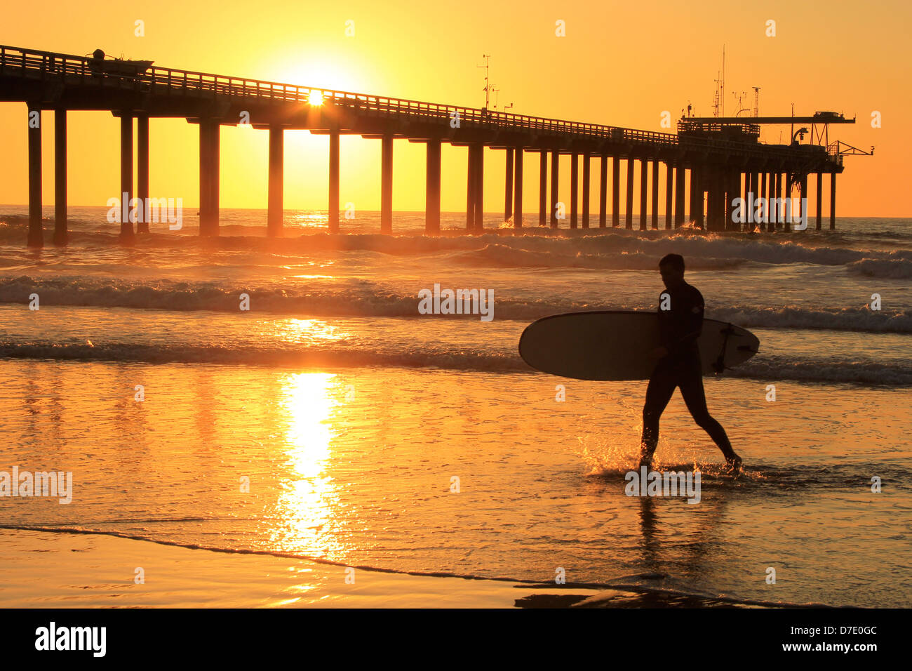 Silhouette of Scripps Institution of Oceanography pier, San Diego, California, USA Stock Photo