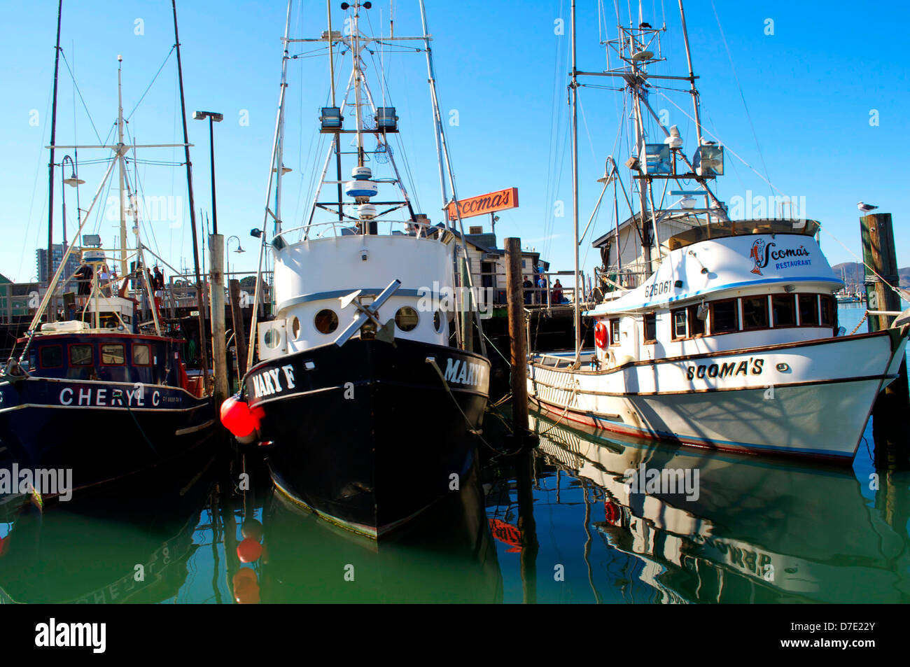 Docked boats in the San Francisco Harbor Stock Photo - Alamy