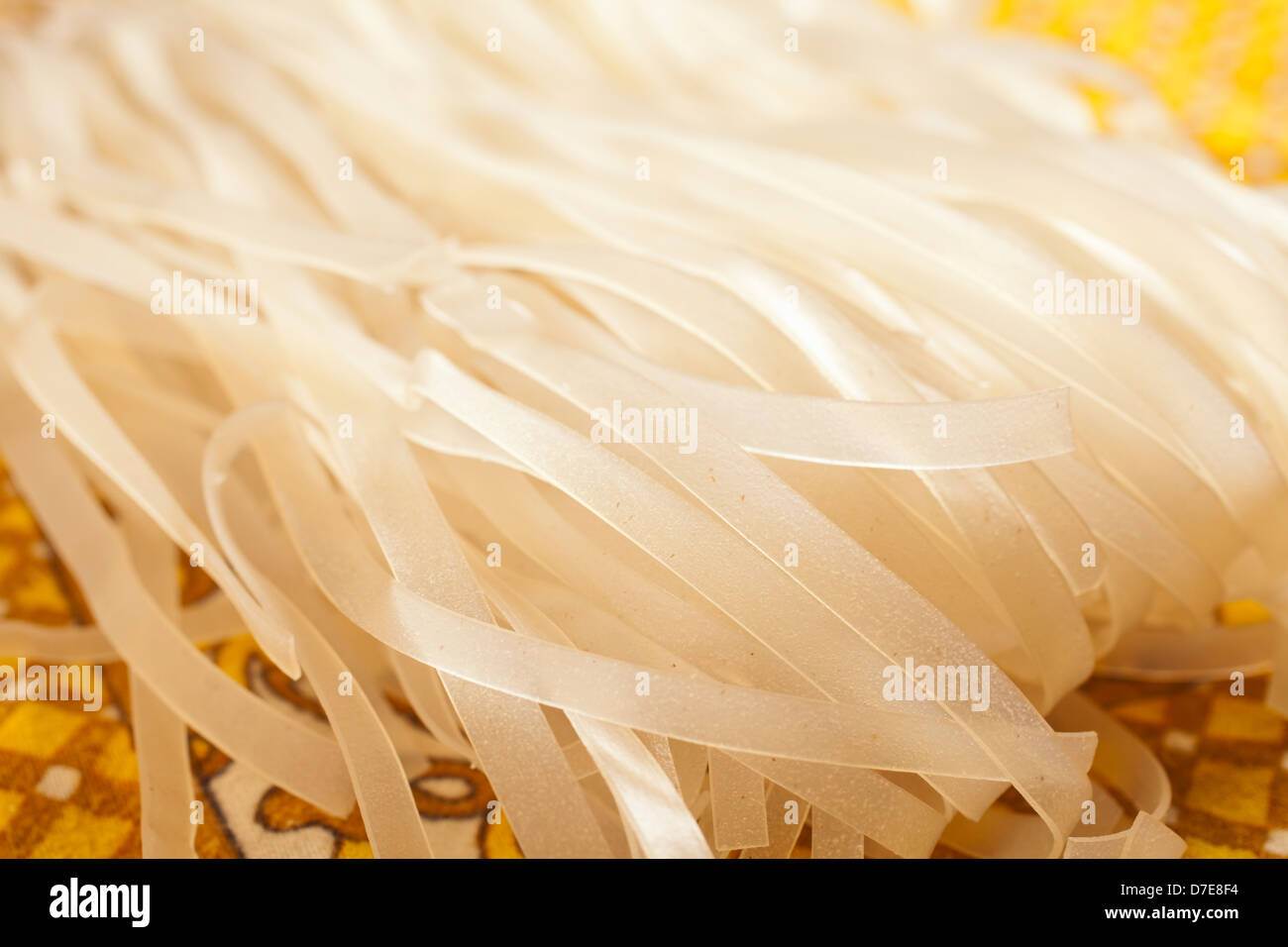 Uncooked rice noodles vietnam hires stock photography and images Alamy