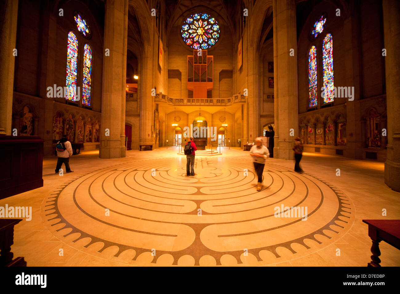 Grace Cathedral - Nob Hill cathedral with a Chartres labyrinth and Ghiberti door replicas photo 2
