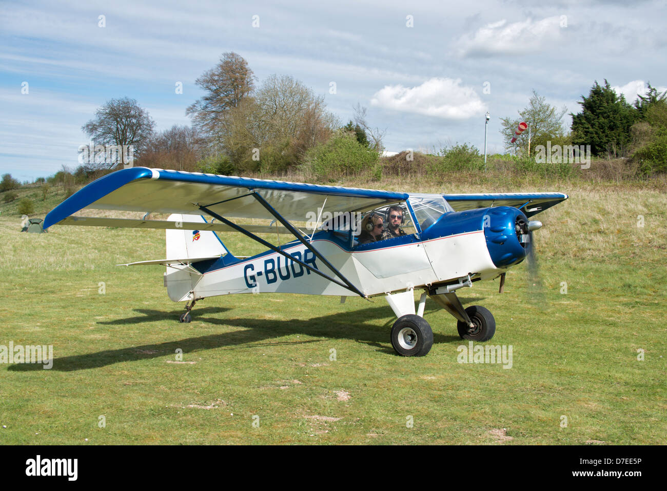 Taildragger aircraft hires stock photography and images Alamy