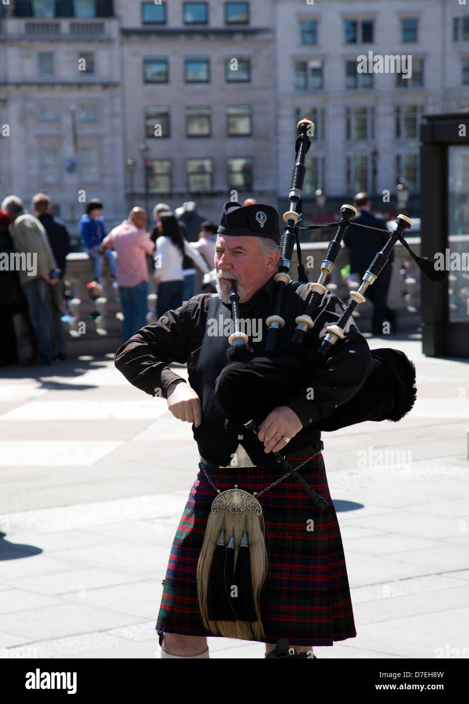 Bagpipe Player on Trafalgar square London UK Stock Photo Alamy