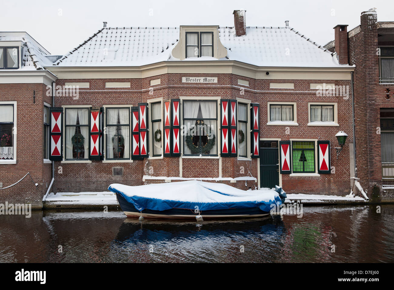 Snow in the city of Leiden, Holland Stock Photo