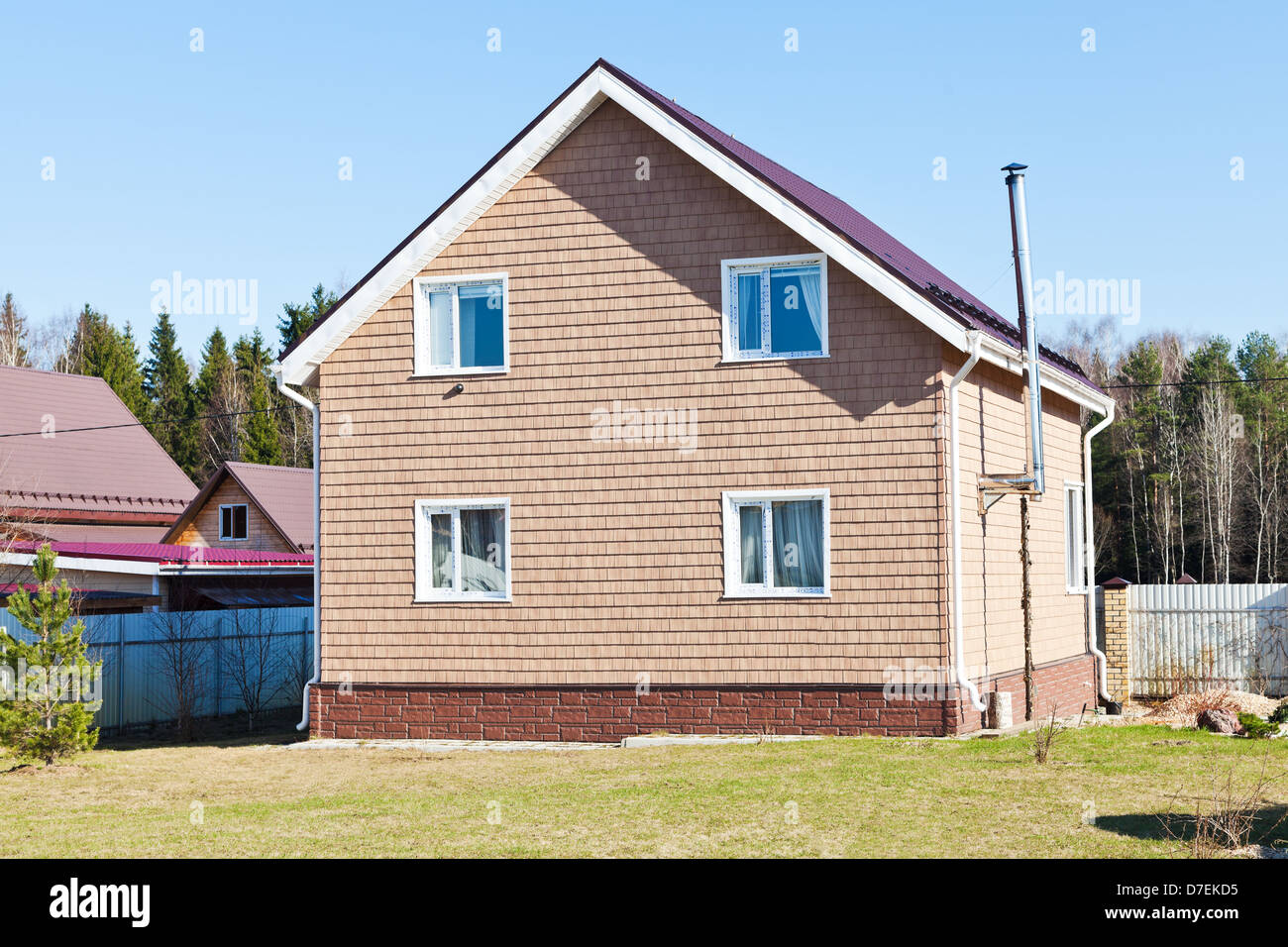 New siding house hi-res stock photography and images - Alamy