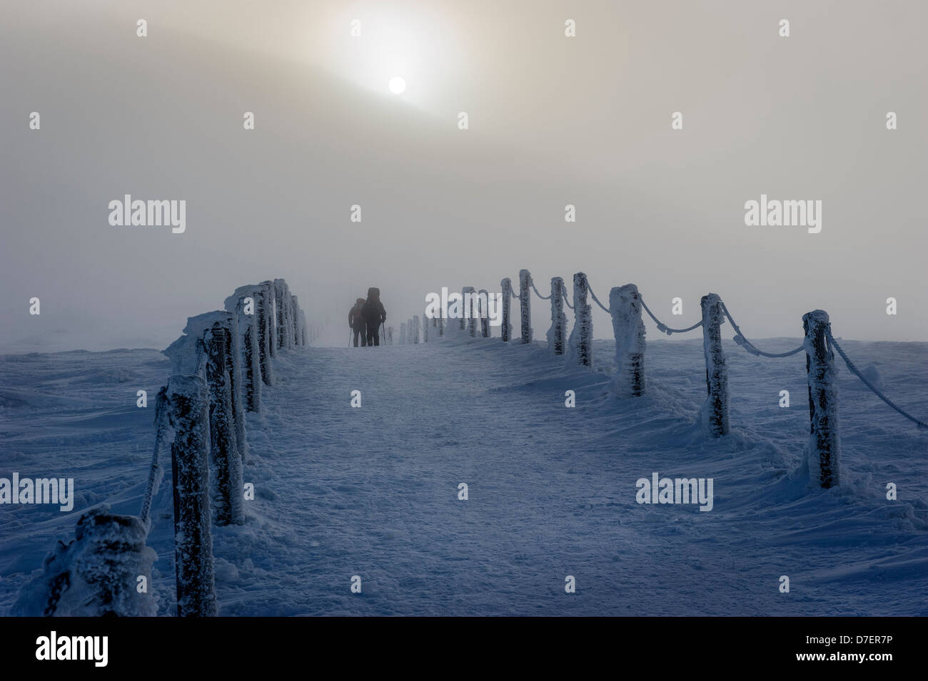 Two people silhouettes hi-res stock photography and images - Alamy